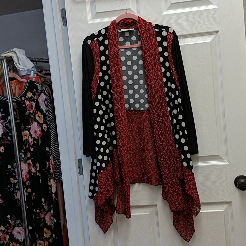 Red, Black & White Dot Cardigan XL *EUC*